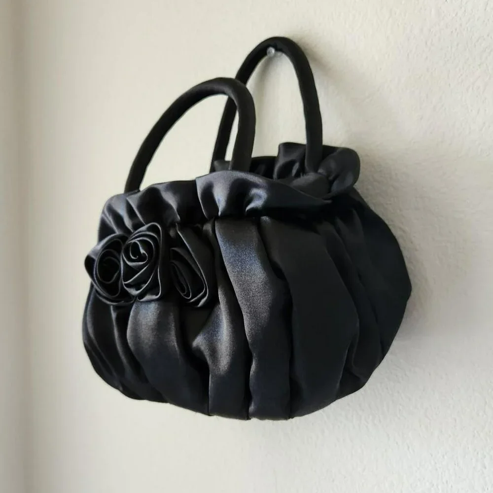 Naraya womens black
